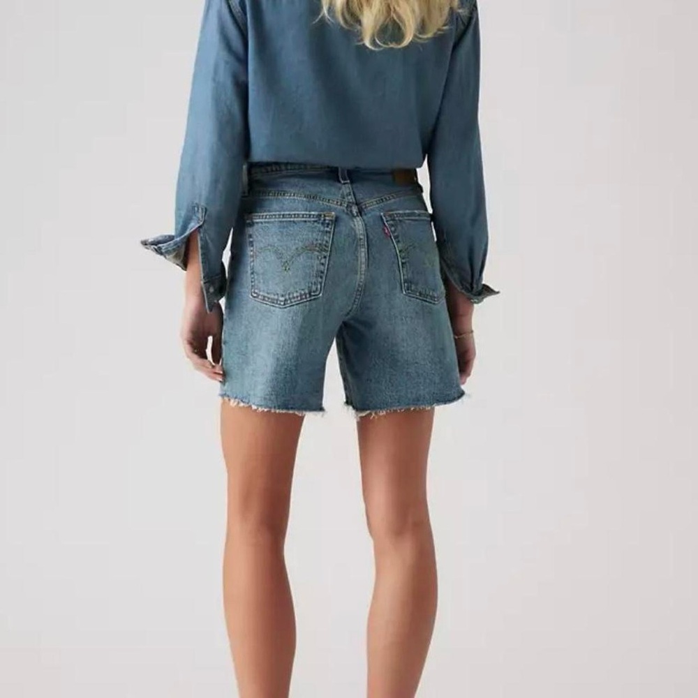 Levi’s 501 mid thigh shorts - Picture 2 of 8